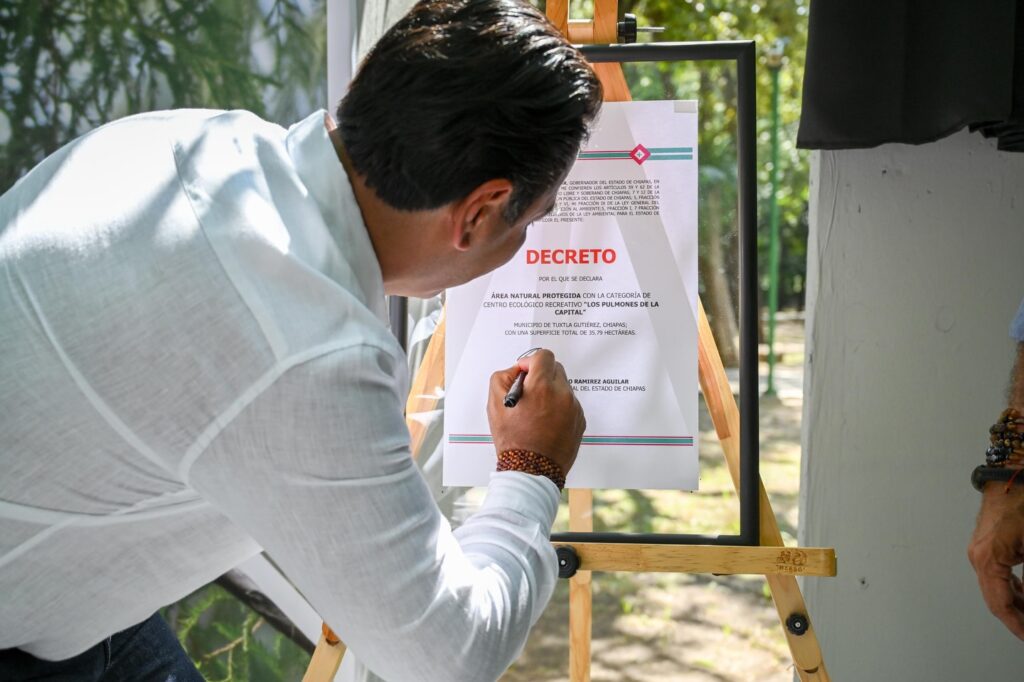 Gobernador Eduardo Ramírez Aguilar