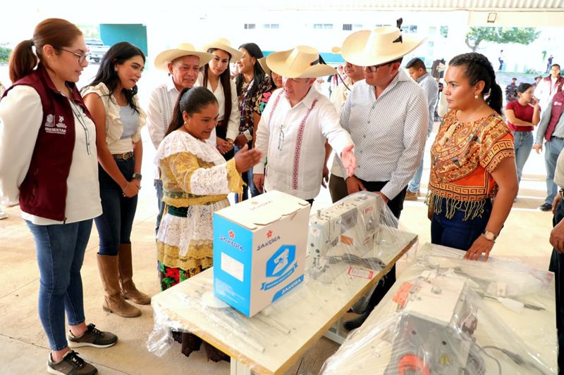 Edomex impulsa autoempleo para comunidades indígenas