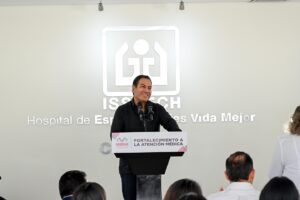 Gobernador Eduardo Ramírez Aguilar