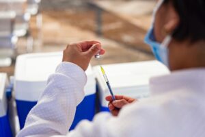 ISSEMYM refuerza llamado a vacunar a la niñez