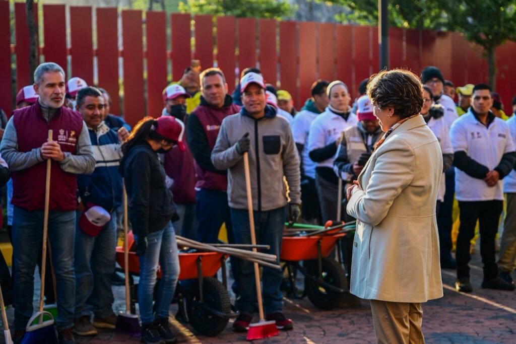 Delfina Gómez encabeza jornada de limpieza en Toluca