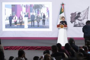 Sheinbaum entrega viviendas del Bienestar en Michoacán