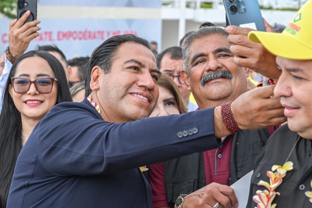 Gobernador Eduardo Ramírez Aguilar