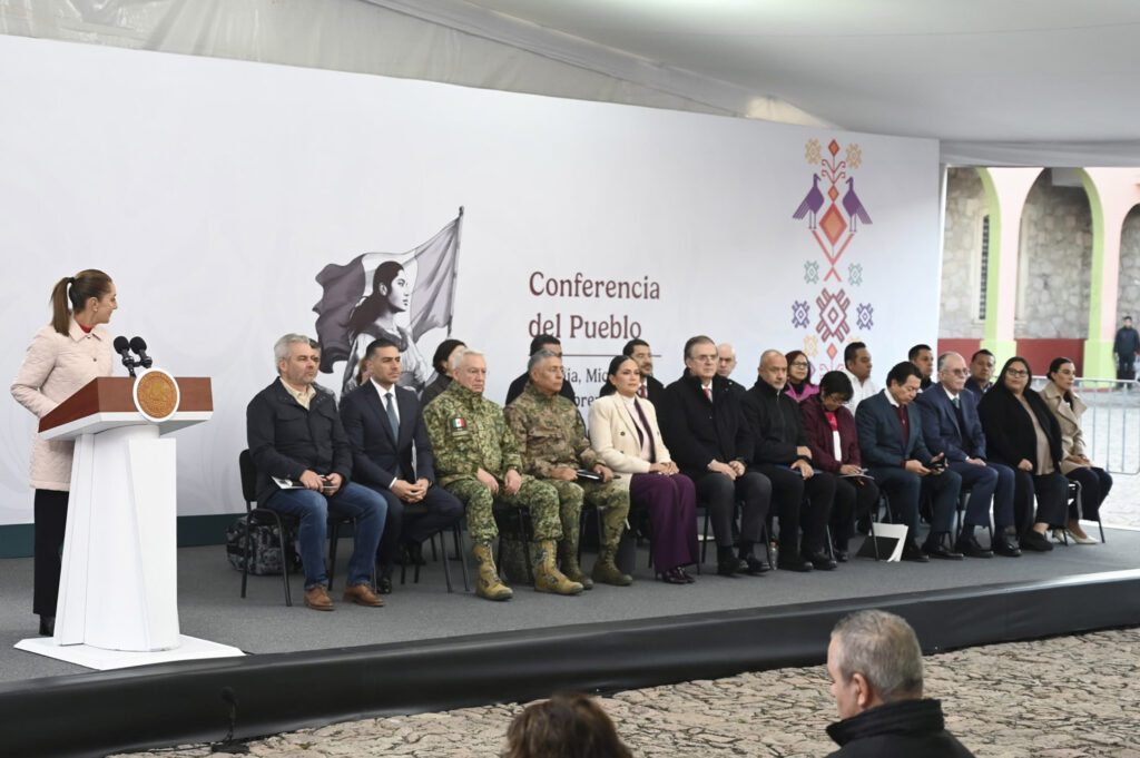 Sheinbaum reafirma soberanía y apoyo social en Michoacán