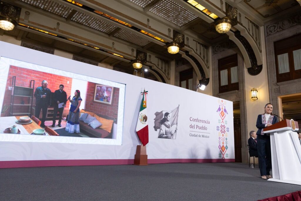 Sheinbaum encabeza entrega de viviendas del Infonavit en Oaxaca