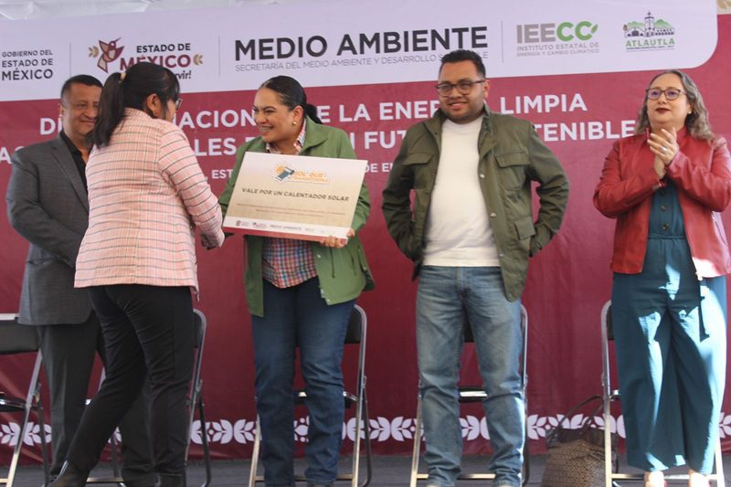 Gobierno Edoméx impulsa energías limpias con calentadores solares