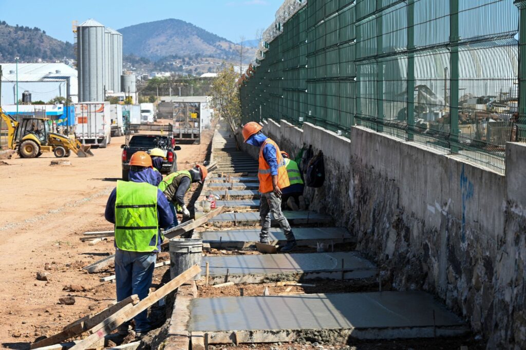 Gobierno Edoméx invierte 82 mdp en vialidades de Atlacomulco
