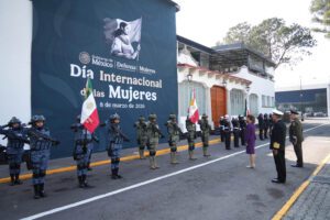 Sheinbaum honra a mujeres de las Fuerzas Armadas
