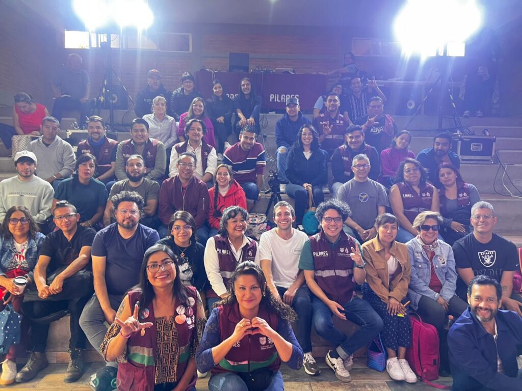 PILARES impulsa empleo con IA y Chambas AI