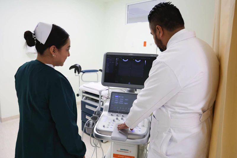 Sheinbaum inaugura hospital oncológico para mujeres