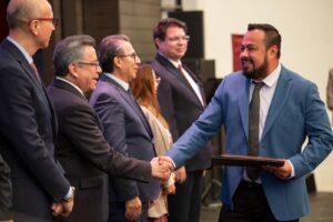 ISSEMYM gradúa a 196 médicos especialistas