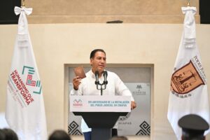 Gobernador Eduardo Ramírez Aguilar