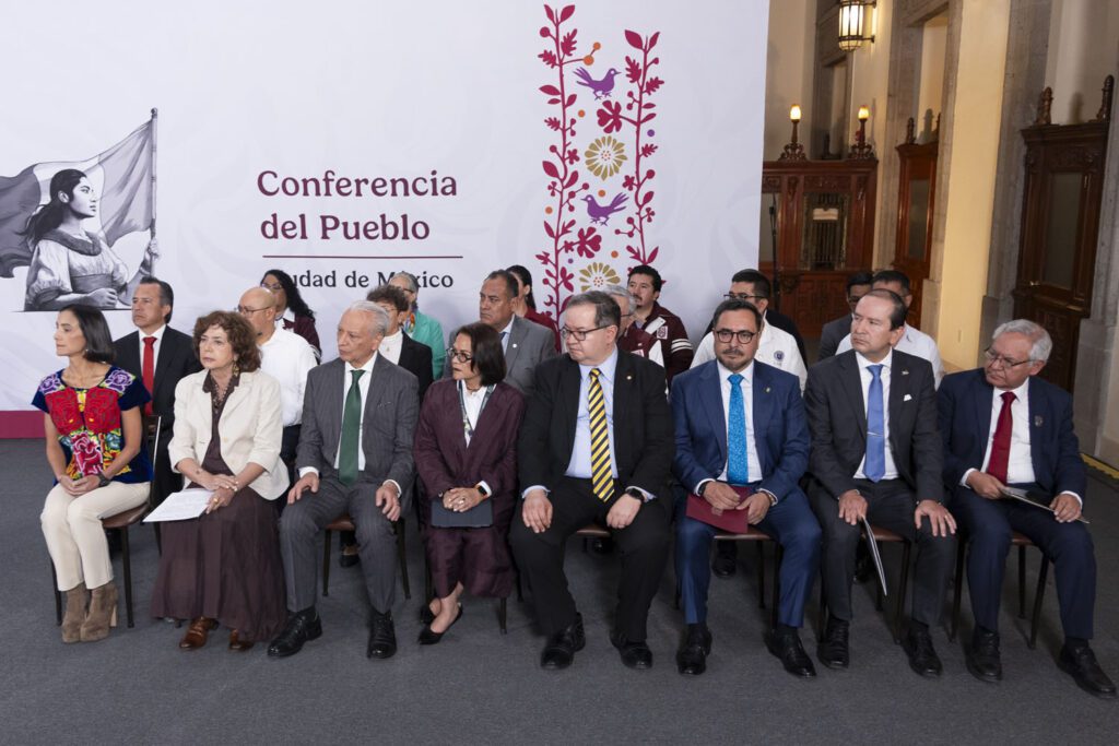 Sheinbaum impulsa comité por soberanía energética