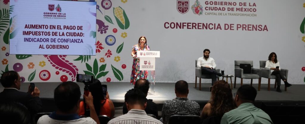 Brugada presume autonomía fiscal en CDMX