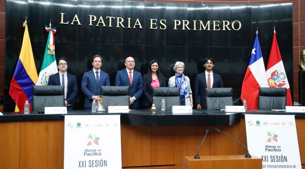 México asume liderazgo parlamentario del Pacífico