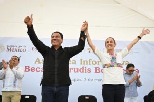 Beca universal impulsará educación superior en Chiapas