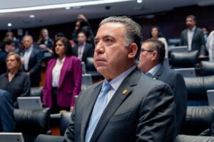 Inzunza rechaza calumnias y defiende soberanía