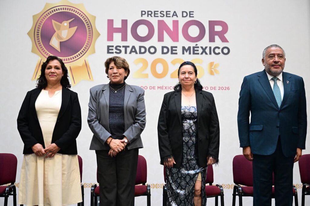 Presea Edoméx honra a docentes mexiquenses