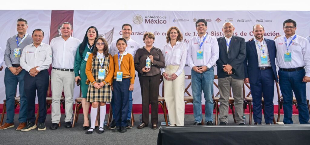 Edoméx celebra sistema mil de captación pluvial
