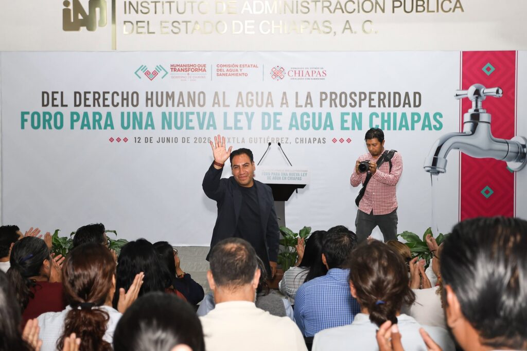 Gobernador Eduardo Ramírez Aguilar