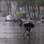 Alertan por inundaciones, deslaves y fuertes tormentas el fin de semana