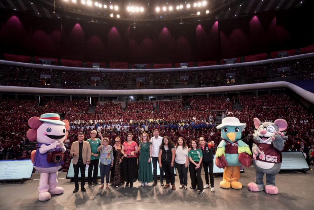 Ciudad de México capacita a 7 mil personas rumbo al Mundial 2026