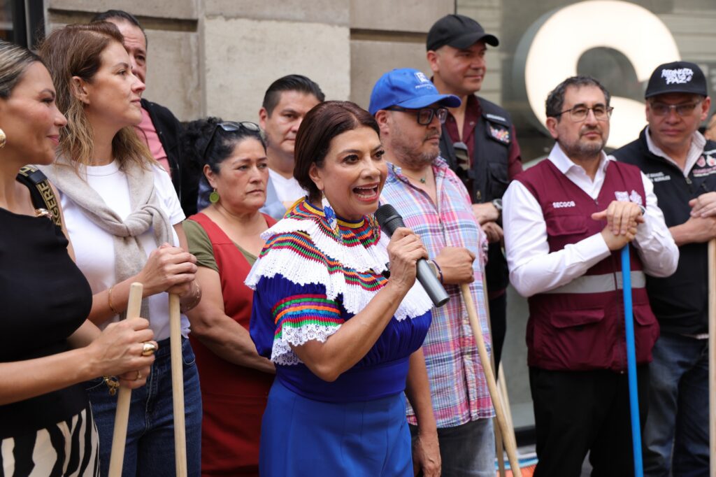 Brugada impulsa rescate económico del Centro Histórico