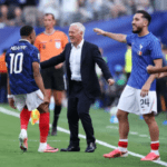 De la mano de Mbappé, Francia arrasa con Suecia