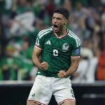 Selección mexicana le pega a Ecuador y avanza a los octavos de final de la Copa Mundial