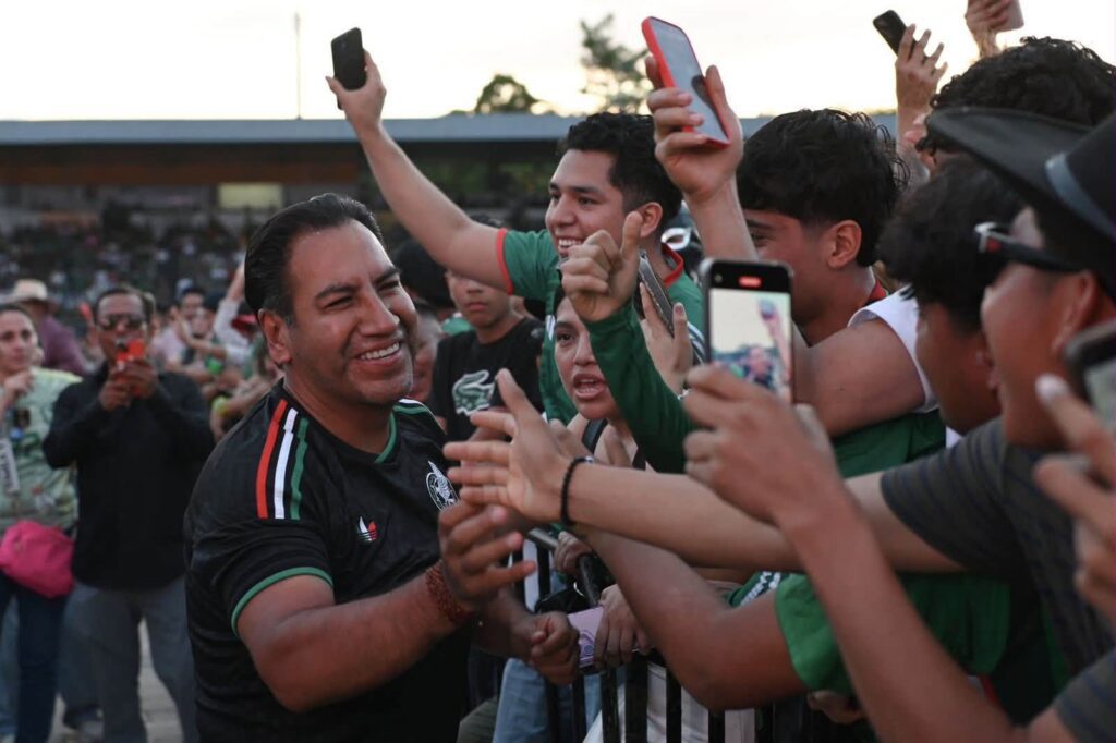 Gobernador Eduardo Ramírez Aguilar