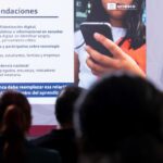 Sheinbaum impulsa consenso para regular redes digitales
