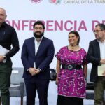 Brugada anuncia apoyo económico a 77 mil policías