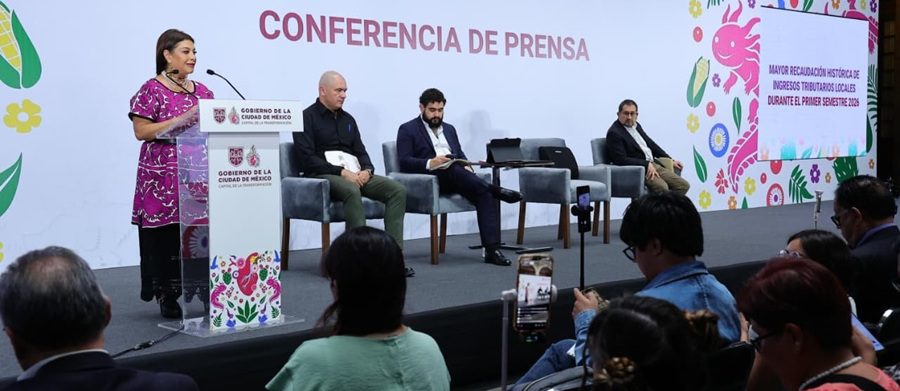 Brugada anuncia apoyo económico a 77 mil policías