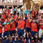 España, primera campeona del mundo varonil y femenil de manera simultánea