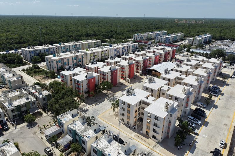 Sheinbaum entrega viviendas en Quintana Roo