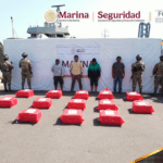 Marina decomisa 1.2 toneladas de presunta cocaína frente a las costas de Chiapas