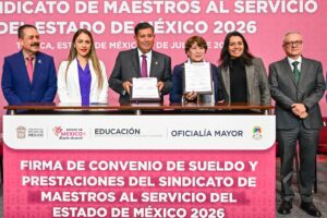 Delfina Gómez firma convenio que fortalece al magisterio mexiquense