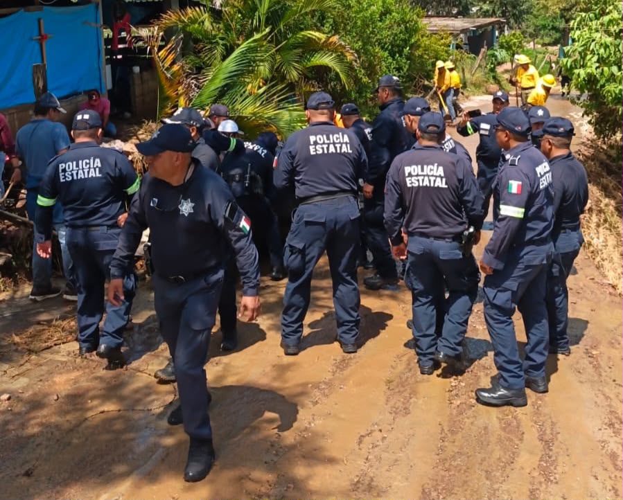 Temascaltepec recibe atención por deslave