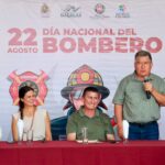 Bacalar reconoce la valentía de sus bomberos y refrenda su compromiso con quienes protegen a la comunidad