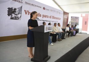 Sheinbaum entrega viviendas y escrituras en Tamaulipas