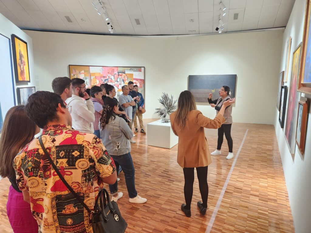 MAM abre nuevas miradas al arte con recorridos sensoriales
