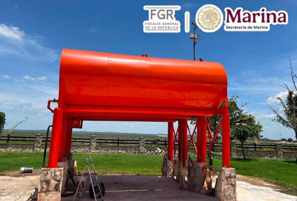 FGR y Marina aseguran hidrocarburo y armas en Campeche