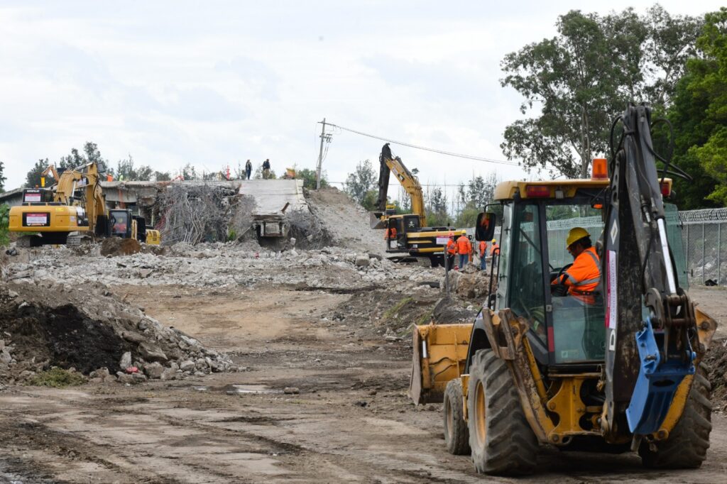 Construyen 10 puentes para mejorar movilidad en Edoméx