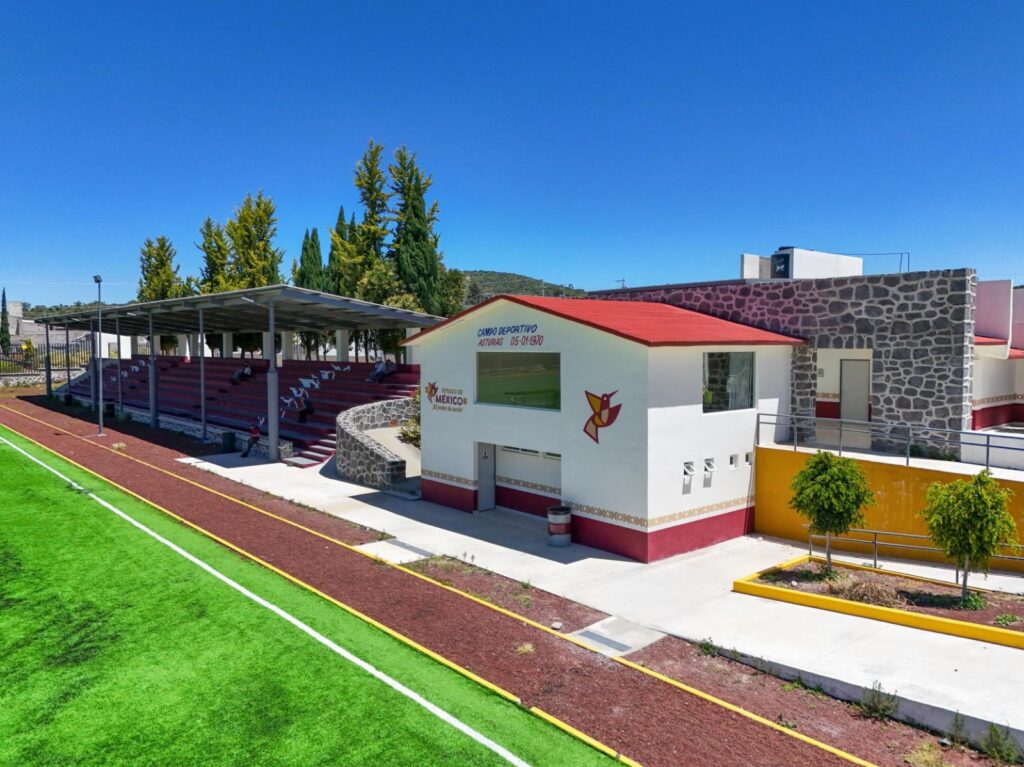 Renuevan unidad deportiva en Temascalapa