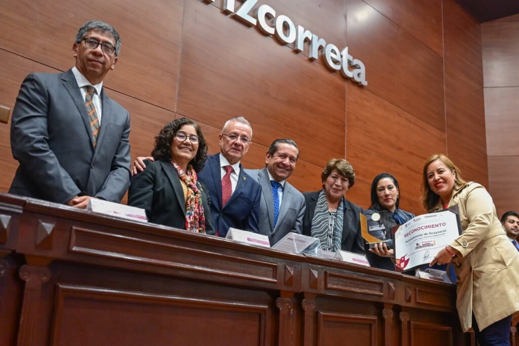 Delfina Gómez premia buenas prácticas municipales