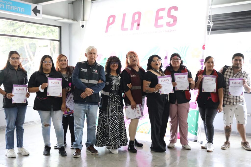 PILARES lleva cultura y educación a las alturas de Iztapalapa