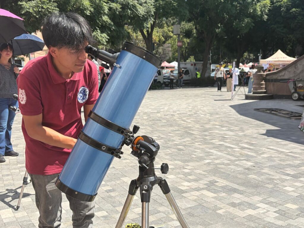 Zócalo de las Ciencias acerca el conocimiento a la población