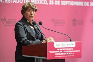 Delfina Gómez abre diálogo para modernizar transporte