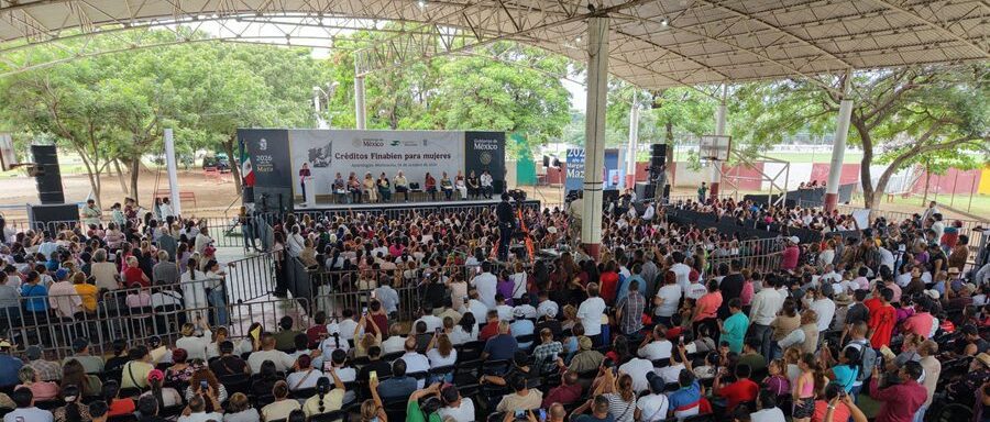 Sheinbaum cumple meta de 56 mil 500 créditos para mujeres