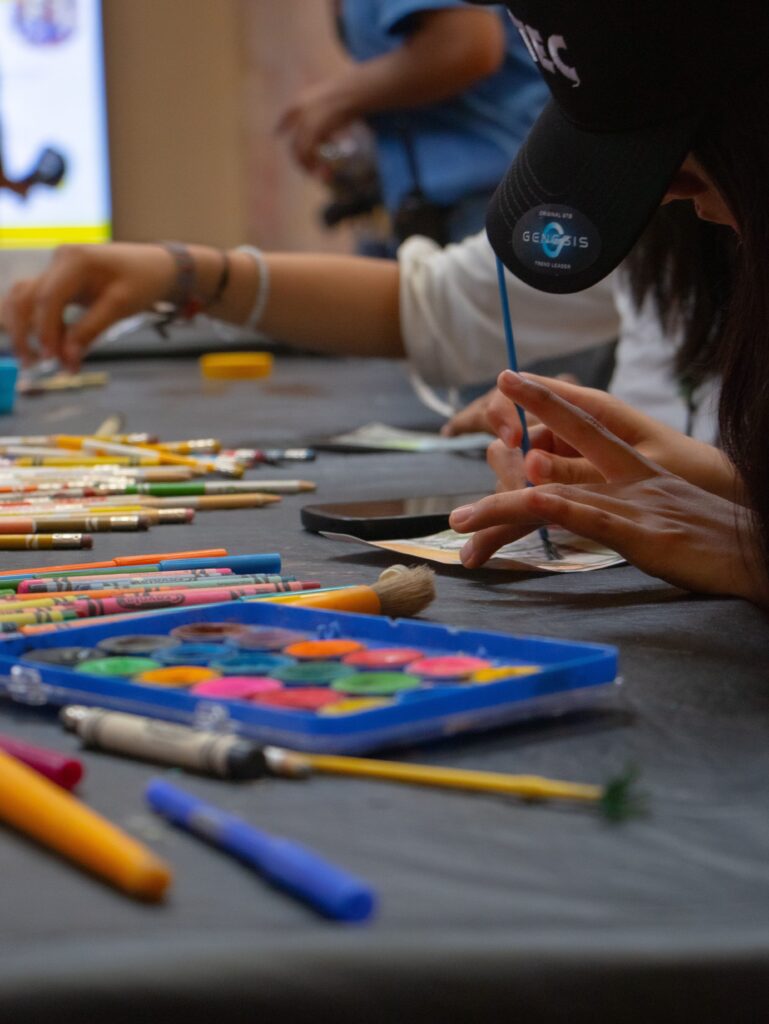 Bellas Artes invita a imaginar con fotografía y dibujo